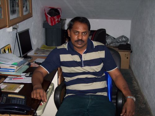 Profile photograph of Tamilselvan