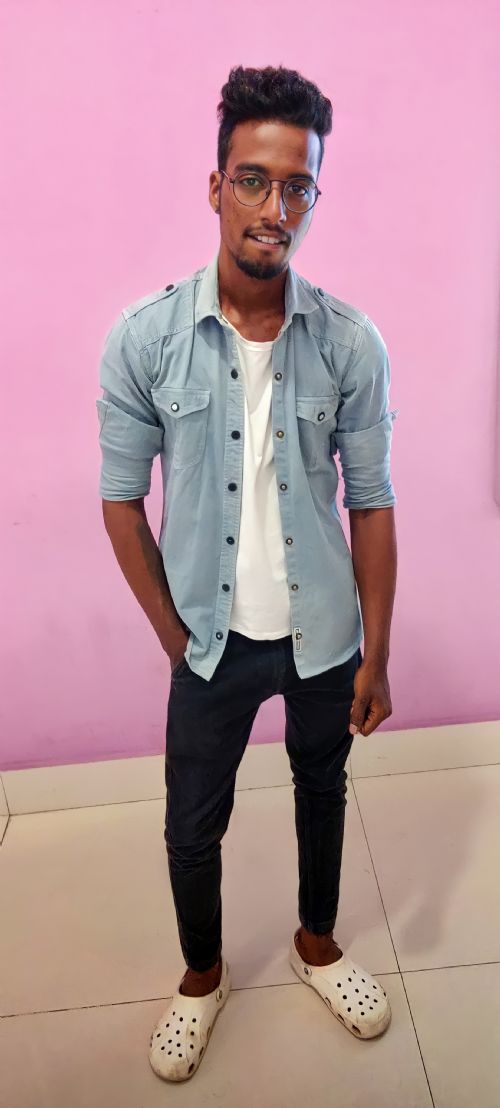 Profile photograph of Pranava nandar
