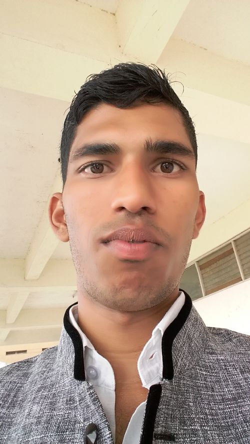 Profile photograph of parineet