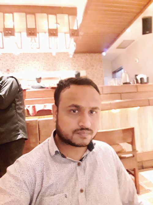 Profile photograph of Deepak Sharma