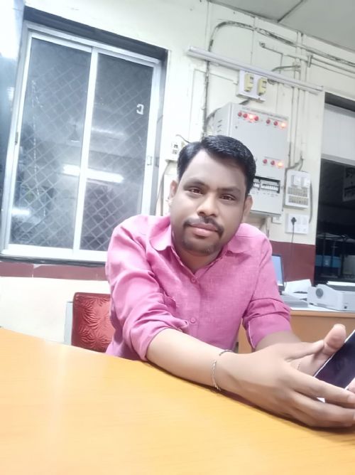 Profile photograph of Dheeraj Karosiya