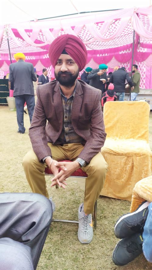 Profile photograph of Preetgur