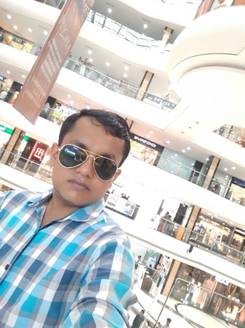 Profile photograph of Saurabh Yadav