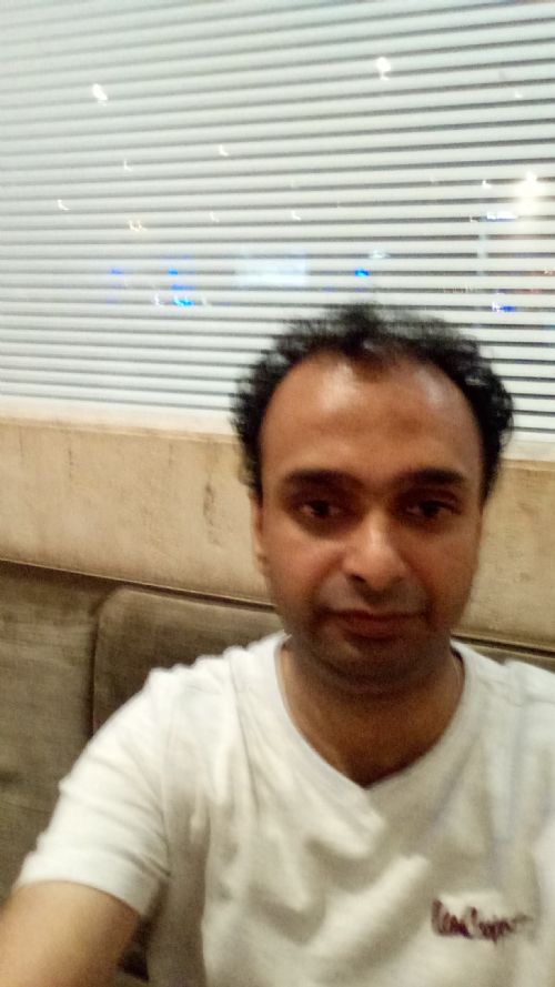 Profile photograph of Roopesh Kartha