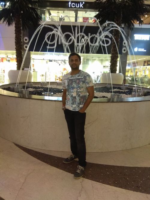 Profile photograph of Vivek Goel 