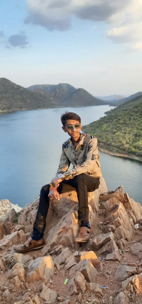 Profile photograph of Darshan 456654